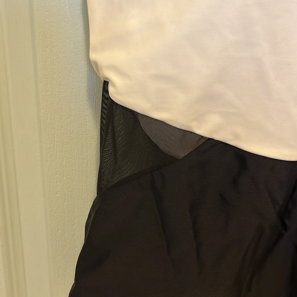 ONE Shoulder Swimsuit - Picture 2 of 5